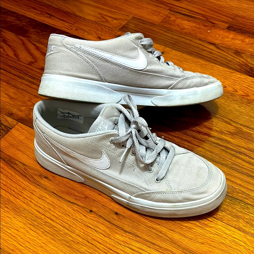 Nike Light Tan Canvas Sneakers